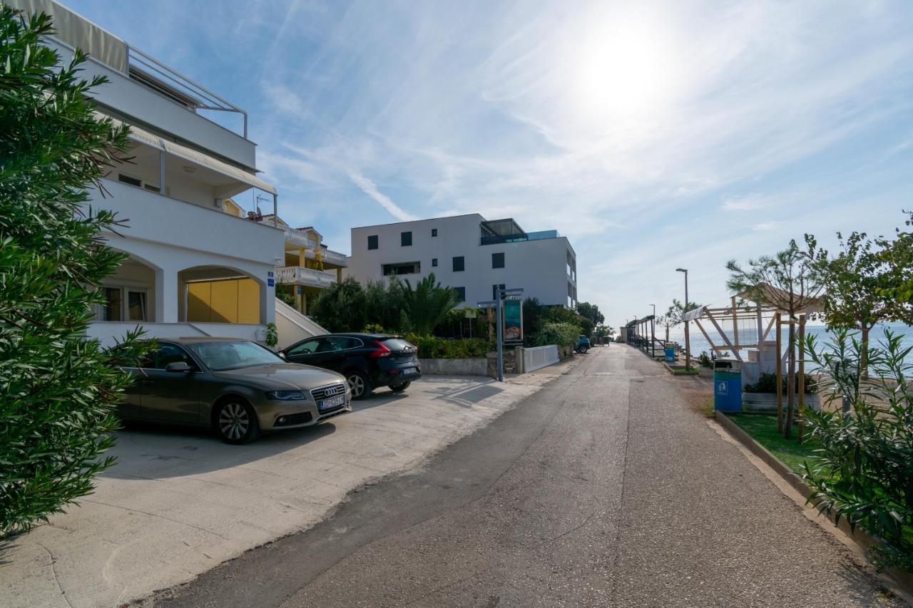 Apartments By The Sea Mandre, Pag - 4093 Kolan Eksteriør bilde