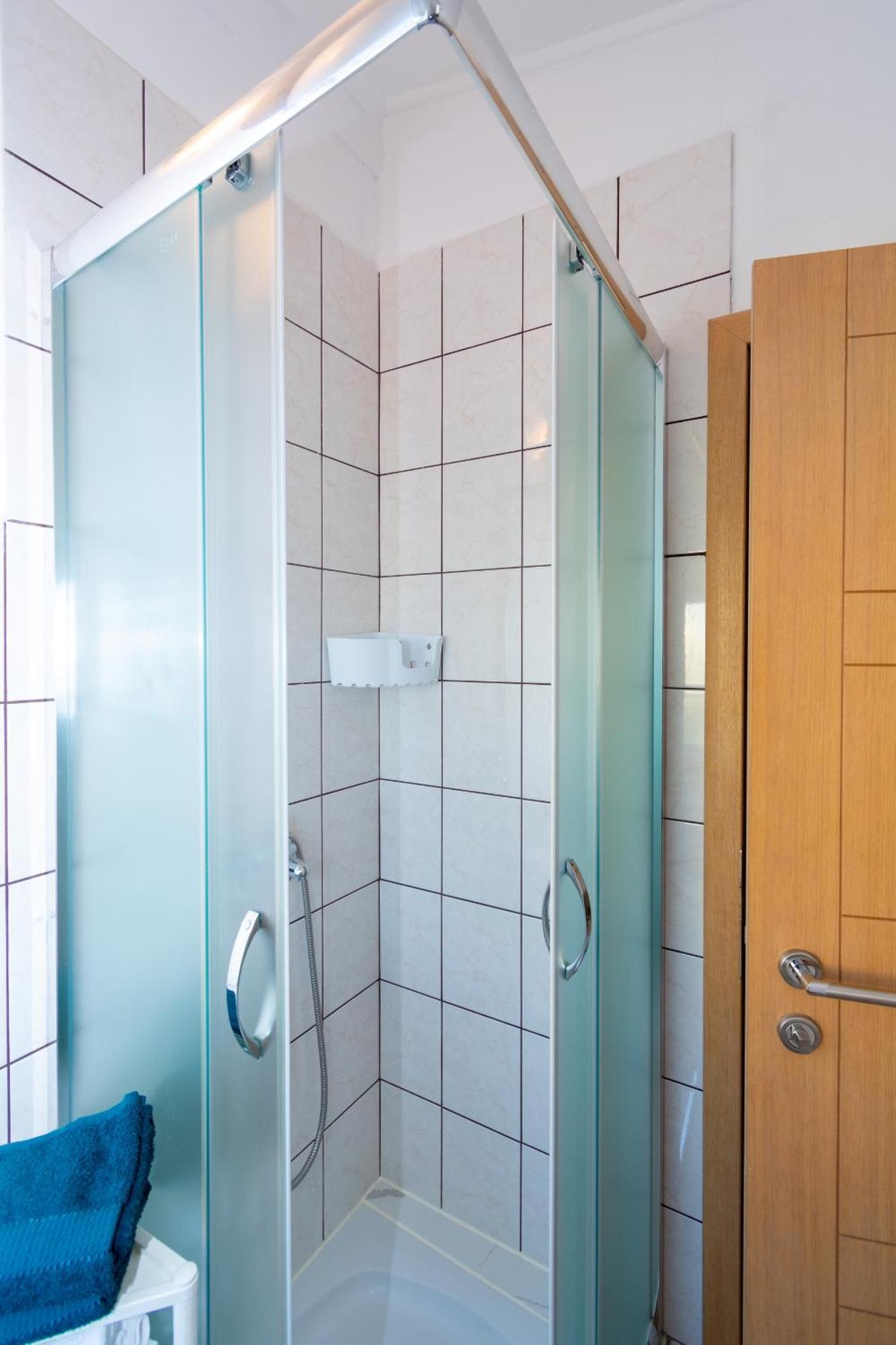 Apartments By The Sea Mandre, Pag - 4093 Kolan Rom bilde