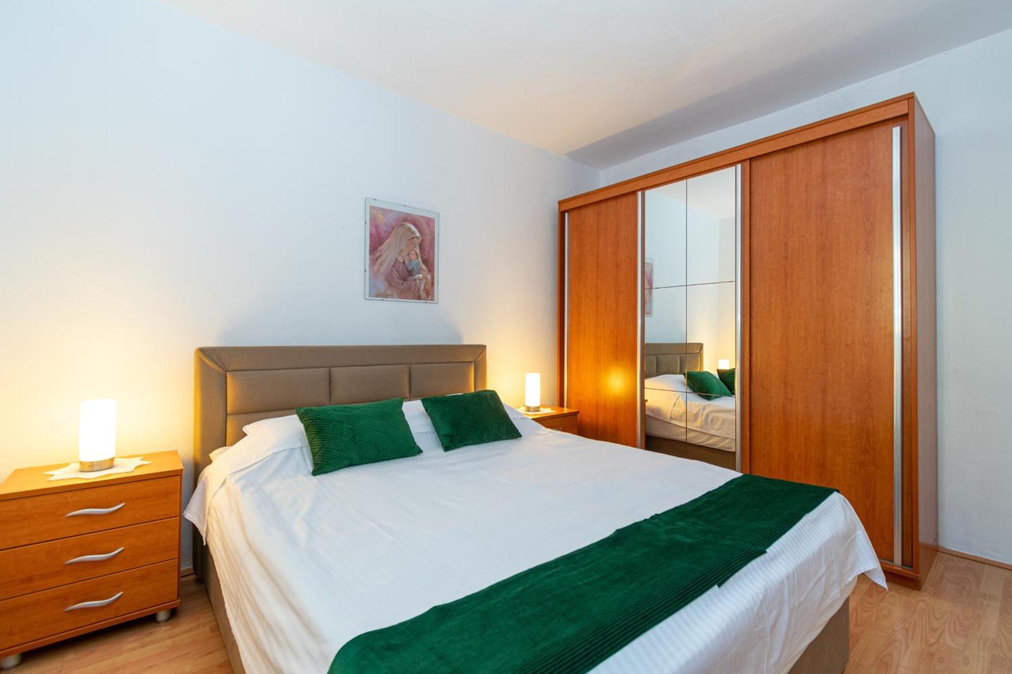 Apartments By The Sea Mandre, Pag - 4093 Kolan Rom bilde